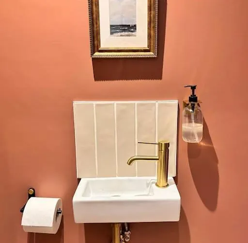 別荘 Spacious In Ideal For Gatherings With Free Parking リーズ