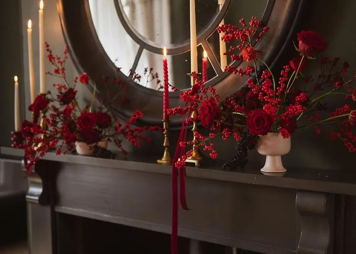 Spacious In Ideal For Gatherings With Free Parking * リーズ