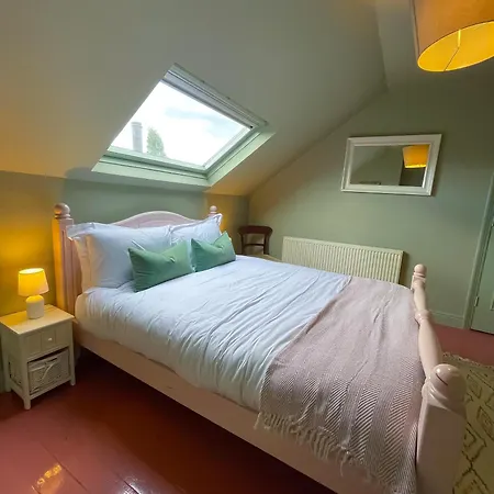 Spacious Rustic Chic 5 Bedroom With Private Patio In Leeds * Leeds (West Yorkshire)