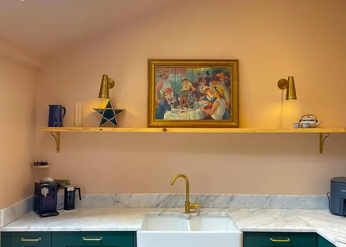 Holiday home Spacious In Ideal For Gatherings With Free Parking Leeds (West Yorkshire)