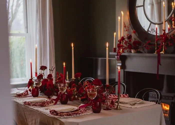 Spacious In Ideal For Gatherings With Free Parking * Leeds (West Yorkshire)