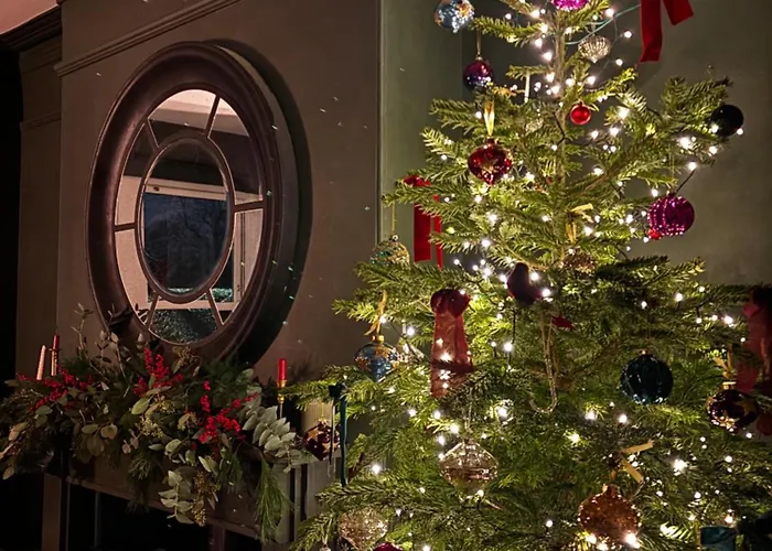 Spacious In Ideal For Gatherings With Free Parking Leeds (West Yorkshire)